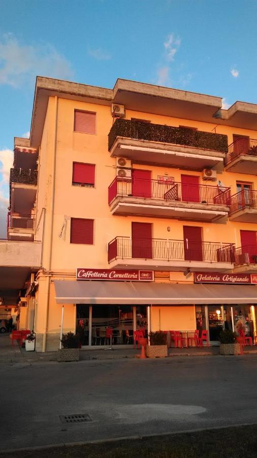 Costa D'Amalfi E Cilento Panzió Pontecagnano Kültér fotó
